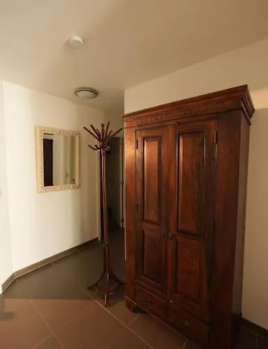 아파트 Miroir De La