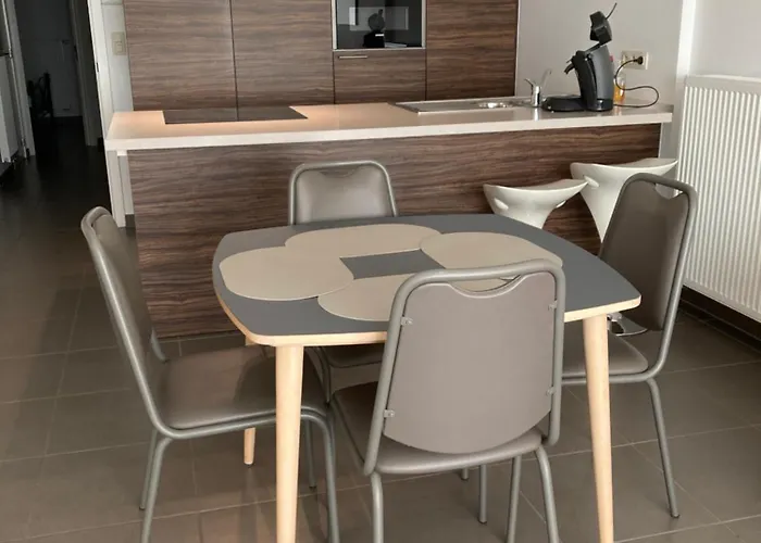 아파트 Miroir De La *